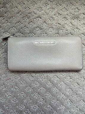 Michael Kors Light Gray Pebbled Leather Silver Zip Wallet